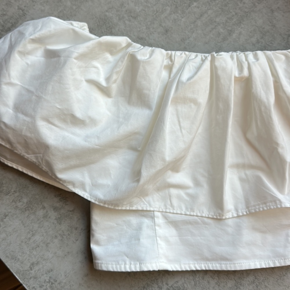 Express White Top - Picture 2 of 3